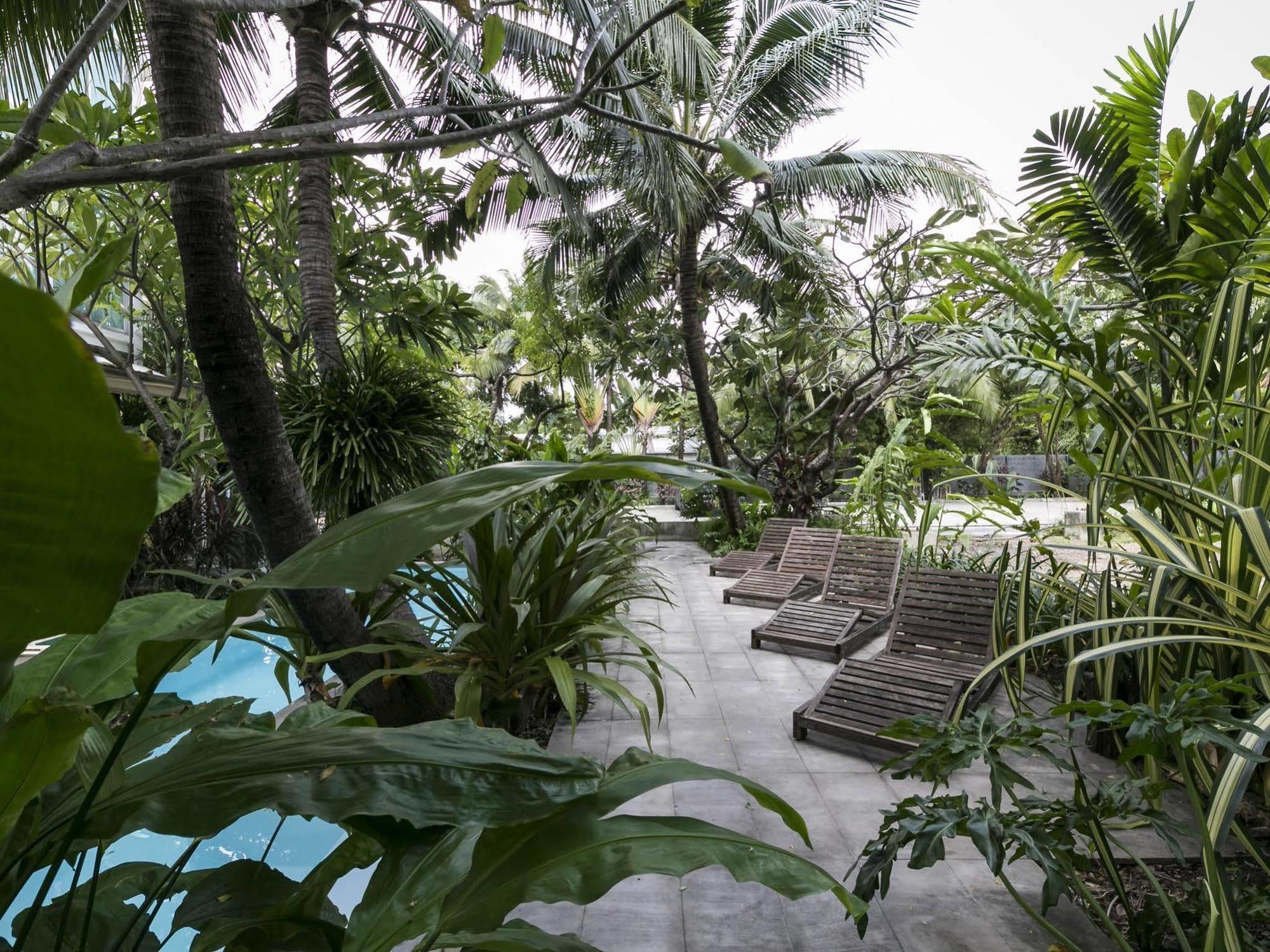 Refillnow! Hostel Bangkok Bagian luar foto